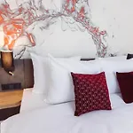 Libertas Elements Pure 4*